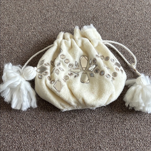 Free people seasons sparkle mini gift sac nwot - Picture 2 of 6